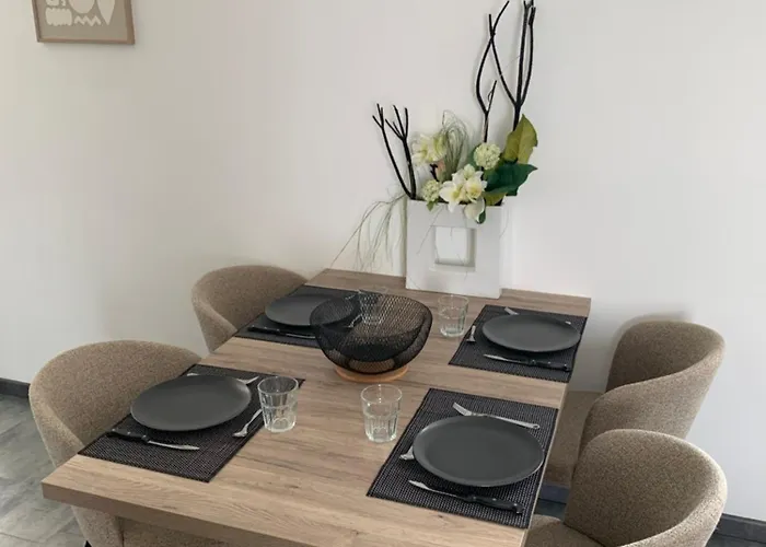 Le Dauphine 公寓 *